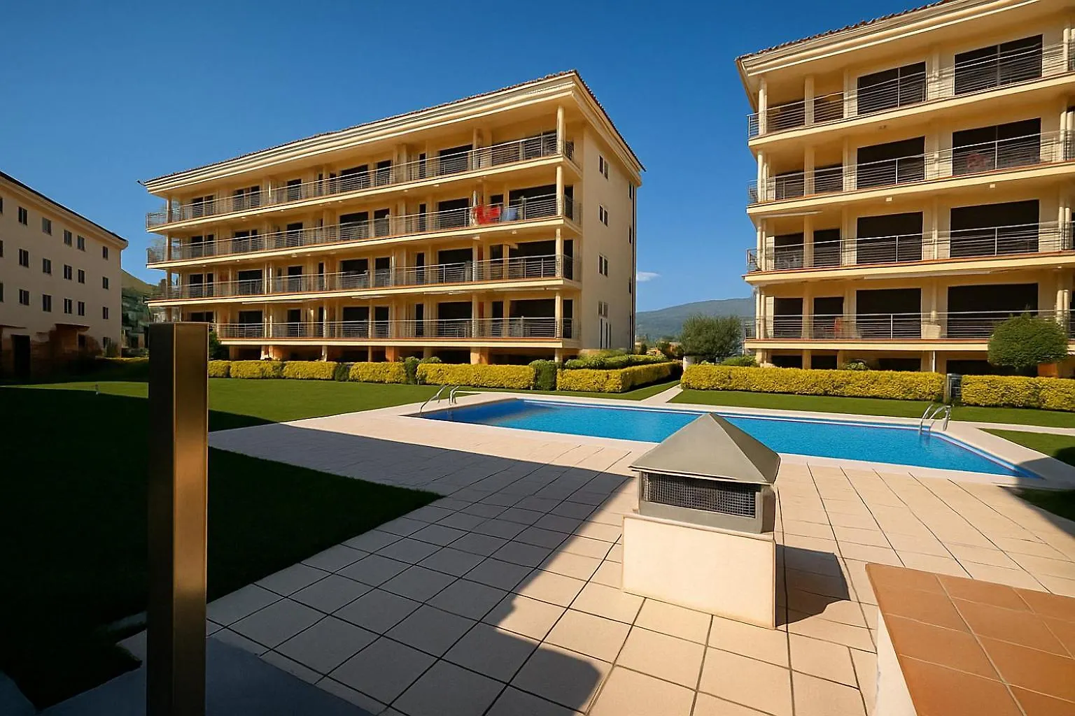 Roses Confort Beach Ev Milleni